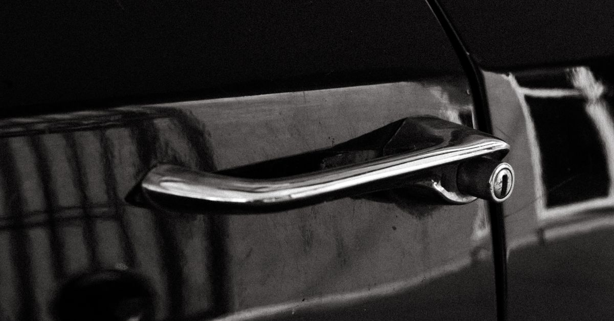 front door lock key — New Smyrna Beach Locksmith