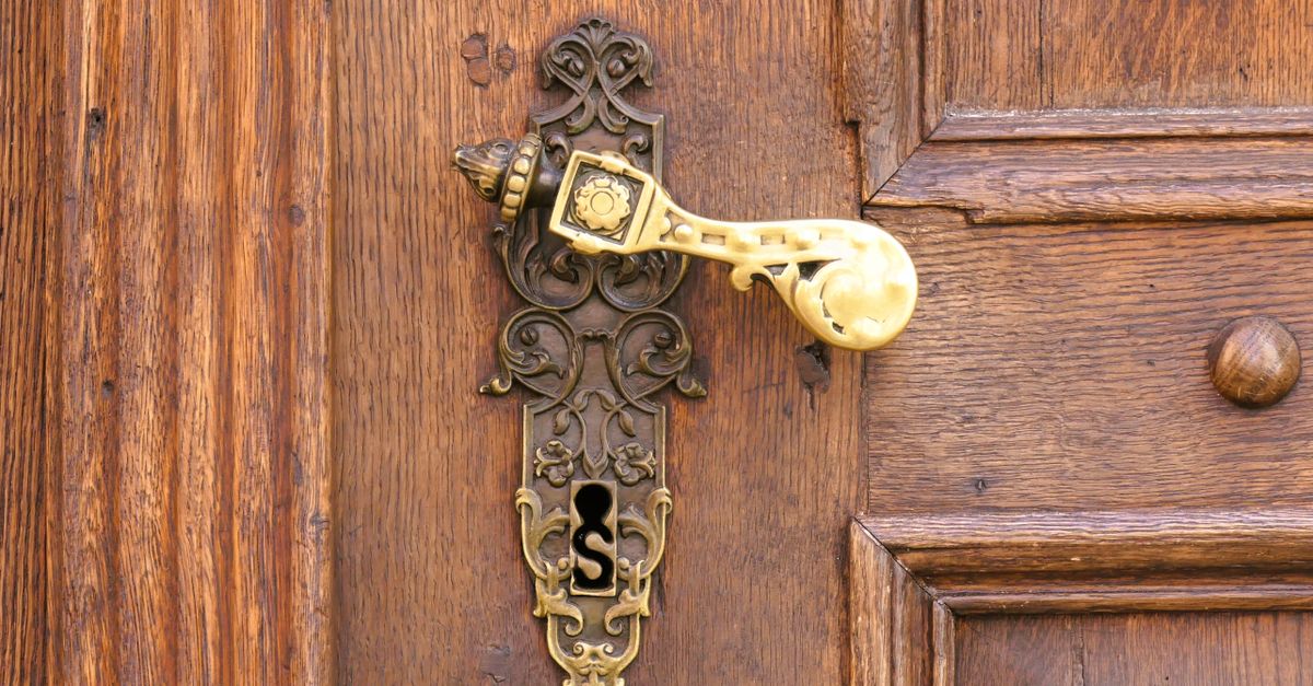 door security hardware — New Smyrna Beach Locksmith