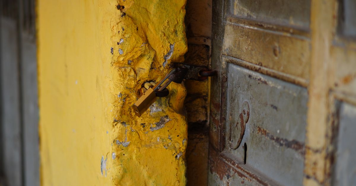 front door lock key — New Smyrna Beach Locksmith